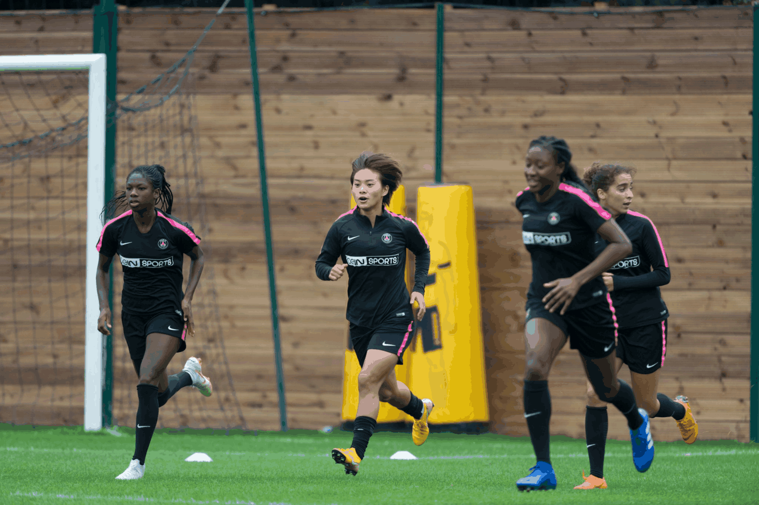 包含国际比赛日新奥尔良鹈鹕调整名单以备欧冠;复出首秀环节打磨;态度坚定;球探报告显示潜力的词条 包含国际比赛日新奥尔良鹈鹕调整名单以备欧冠;复出首秀环节打磨;态度坚定;球探报告显示潜力的词条